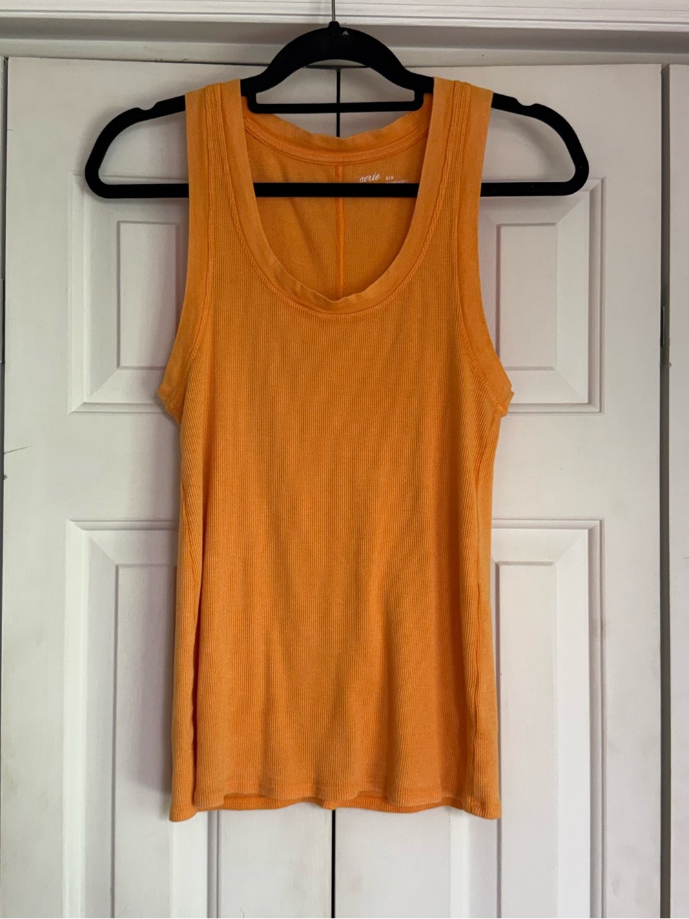 Aerie Women’s Neon Orange Ribbed Feminine Tank Top Scoop Neck Size Medium